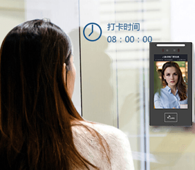 非接触性-无需停留，无需被检人配合，识别对象不会存在心里排斥情绪