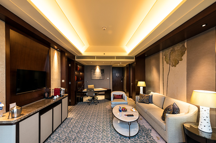 无接触AI人脸识别测温一体机，智防写字楼展会测温通过_深圳捷易科技