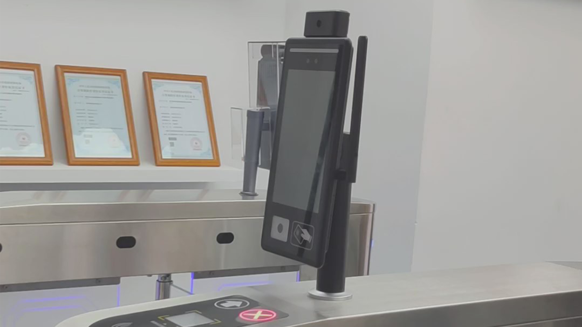 捷易物联数字哨兵在陕西、新疆、上海成为得力的疫情防控卫士