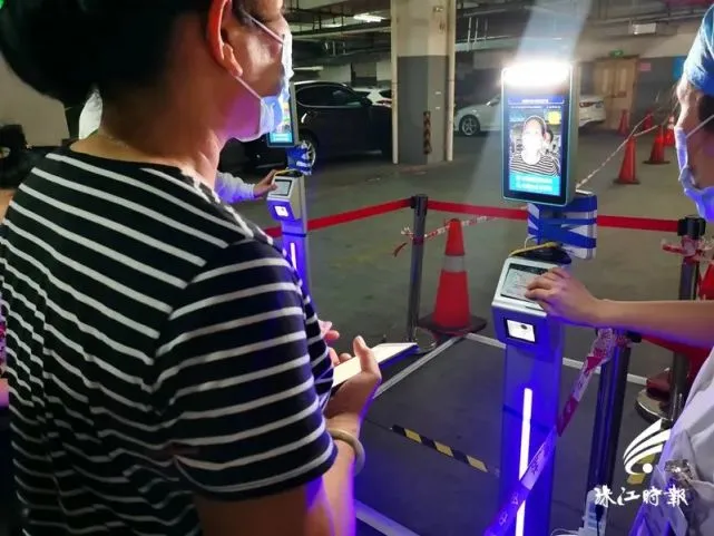 扫描身份证即可快速通行！佛山市五医院启用健康码智能通行系统｜我为群众办实事